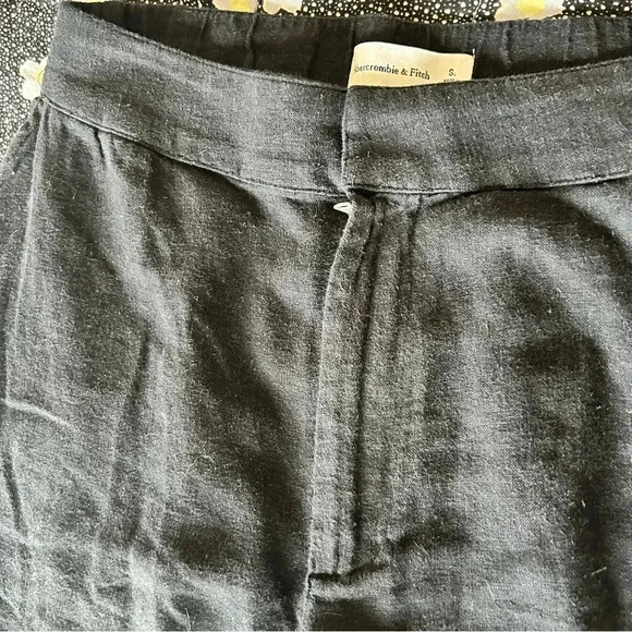 Abercrombie and Fitch Pants size small - Picture 4 of 7